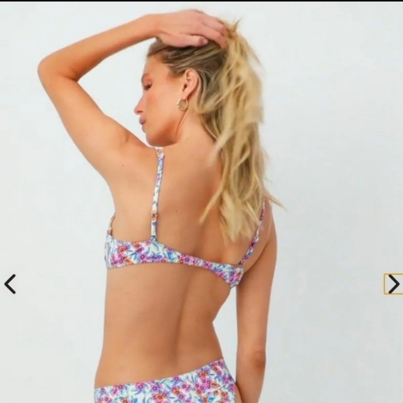 Frankies Bikinis Anna Swim Top - Picture 3 of 7